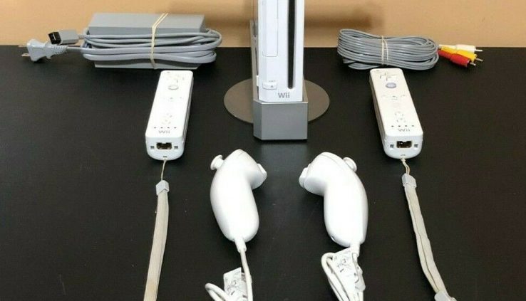 Nintendo Wii White Console RVL-001 – Game Dice Excellent Bundle – Tested