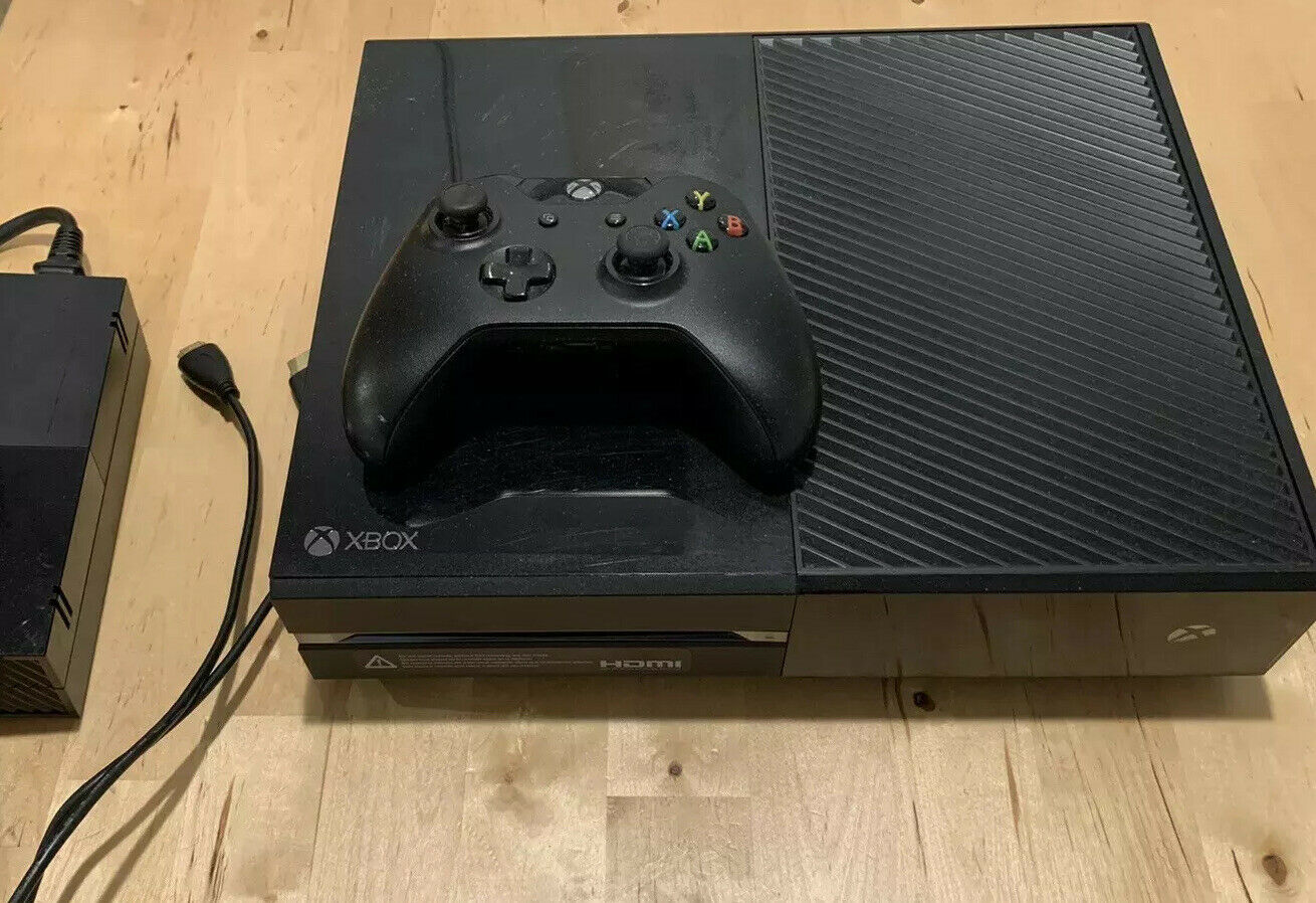 Microsoft Xbox One 500GB Shadowy Video Game 1540 Console Bundle Gaming