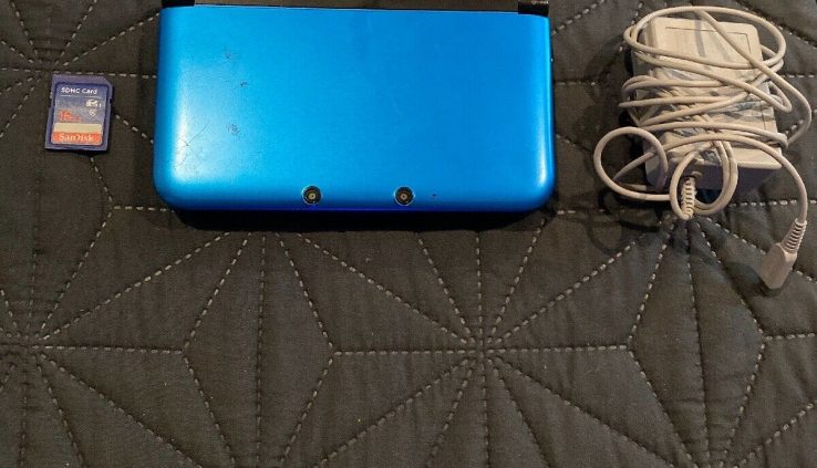 Nintendo 3DS XL Blue/Shaded Handheld System (SPRSBKA1) + Charger + 16GB Memory