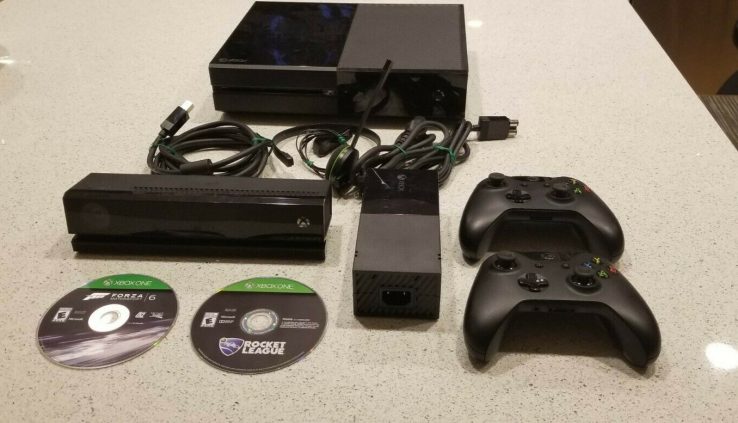 Microsoft 1540 Xbox One 500 GB-Controllers, Kinect, Cables, Video games. Free Shipping