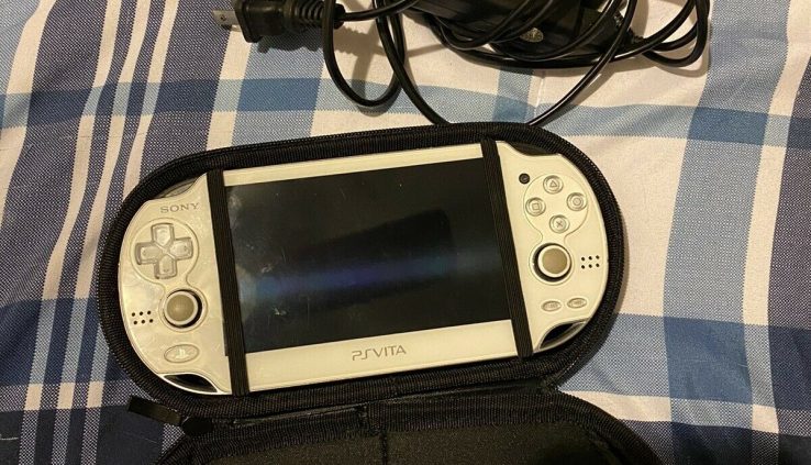Sony PlayStation Vita White PCH-1001 with 8gb memory card and case