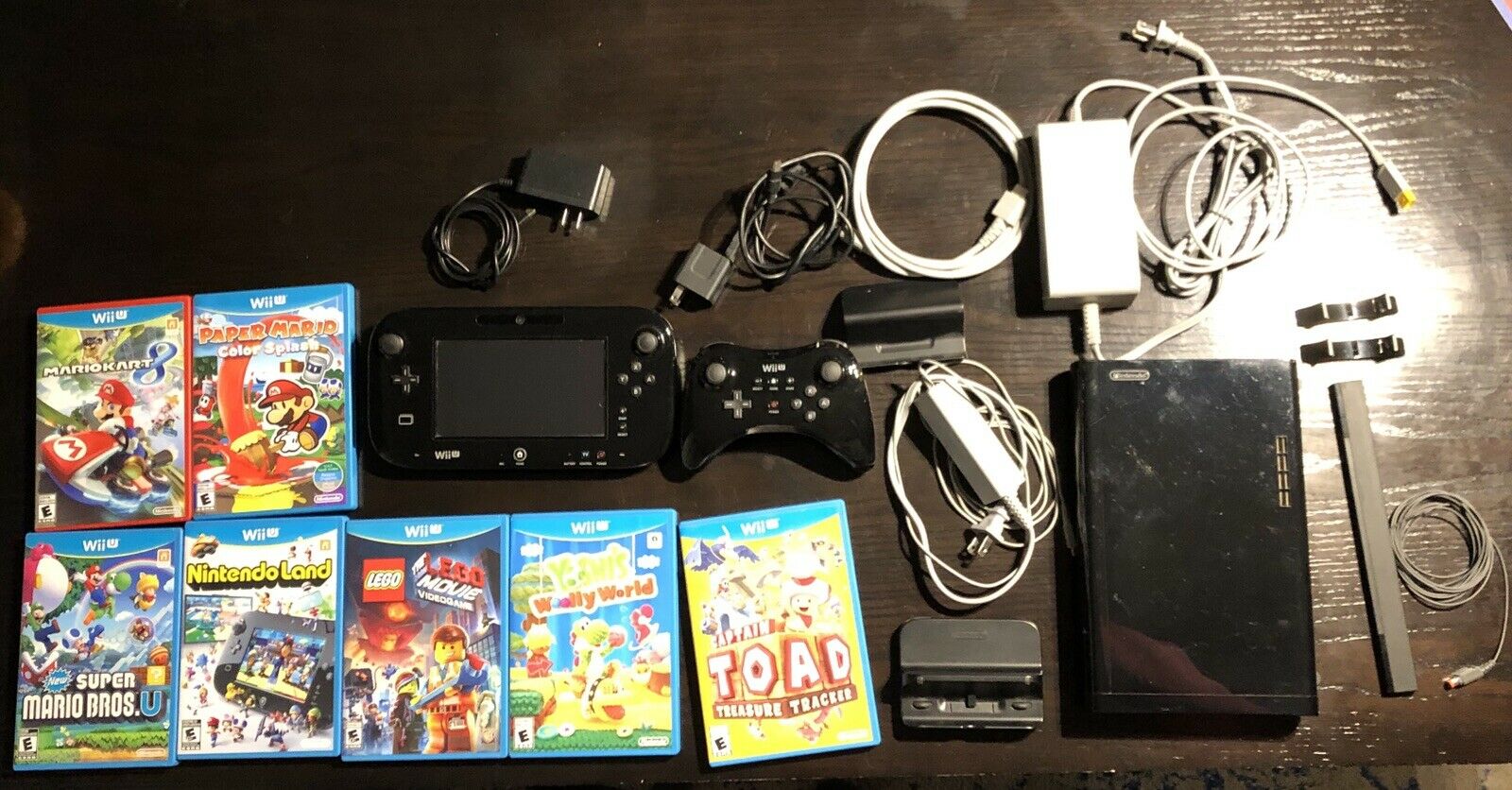 Nintendo Wii U 32GB Console Deluxe Bundle with Accessories and 7 Games