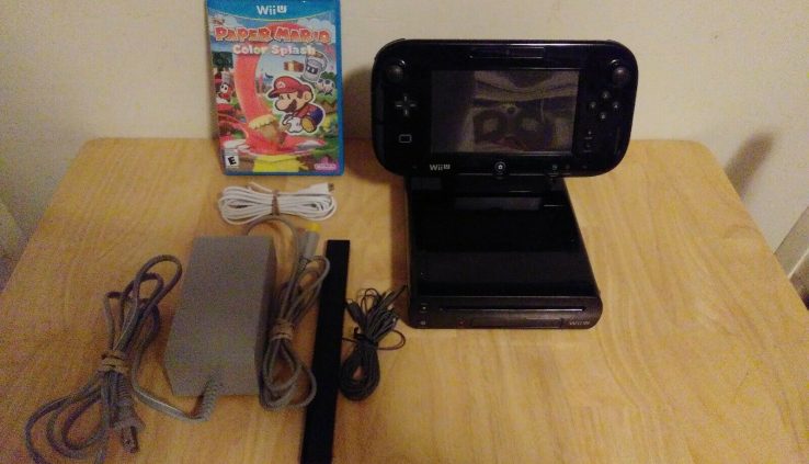 Nintendo Wii U Murky 32BG Console w/Paper Mario Splash