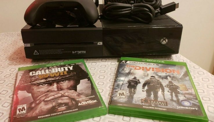 Xbox One 500GB 2 Controllers 2 Games Bundle