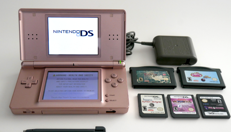 Nintendo DS Lite Metal Rose Crimson w/ Games & Charger – Works Colossal