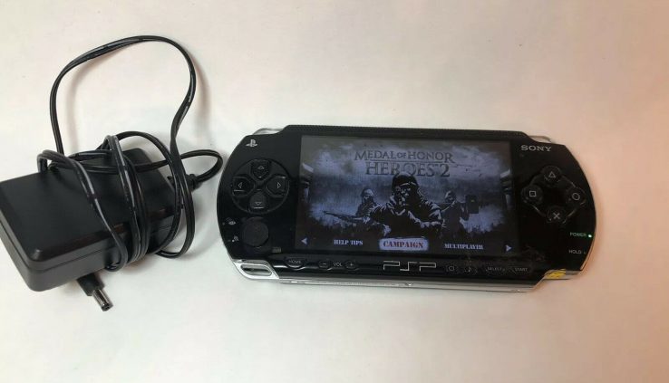 Sony PlayStation Portable PSP – Dim (PSP-1001) With Game And Charger