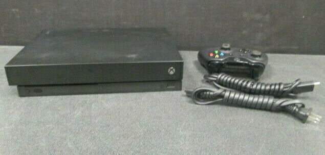 Microsoft Xbox One X – 1TB – Gaming Console – Mannequin 1787 With Controller