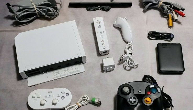 Nintendo Wii MODDED BUNDLE 2TB Exhausting Pressure + Controllers + GameCube, Wii