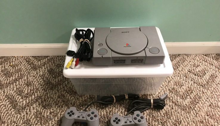 Sony Playstation1 PS1 Console Bundle with Controller & Cords TESTED