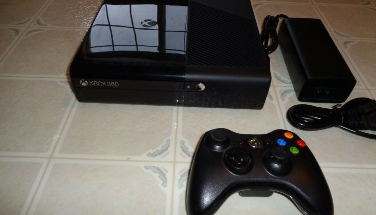 Microsoft Xbox 360 E 4GB Dark Console