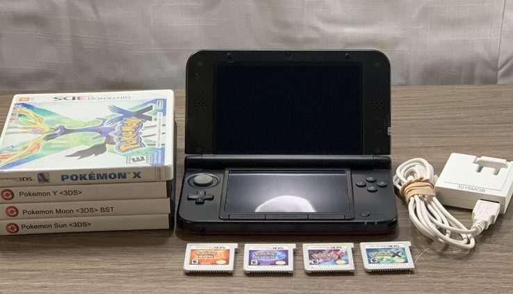 Nintendo 3DS XL Pokemon X & Y Purple Edition with 4 Pokemon Games