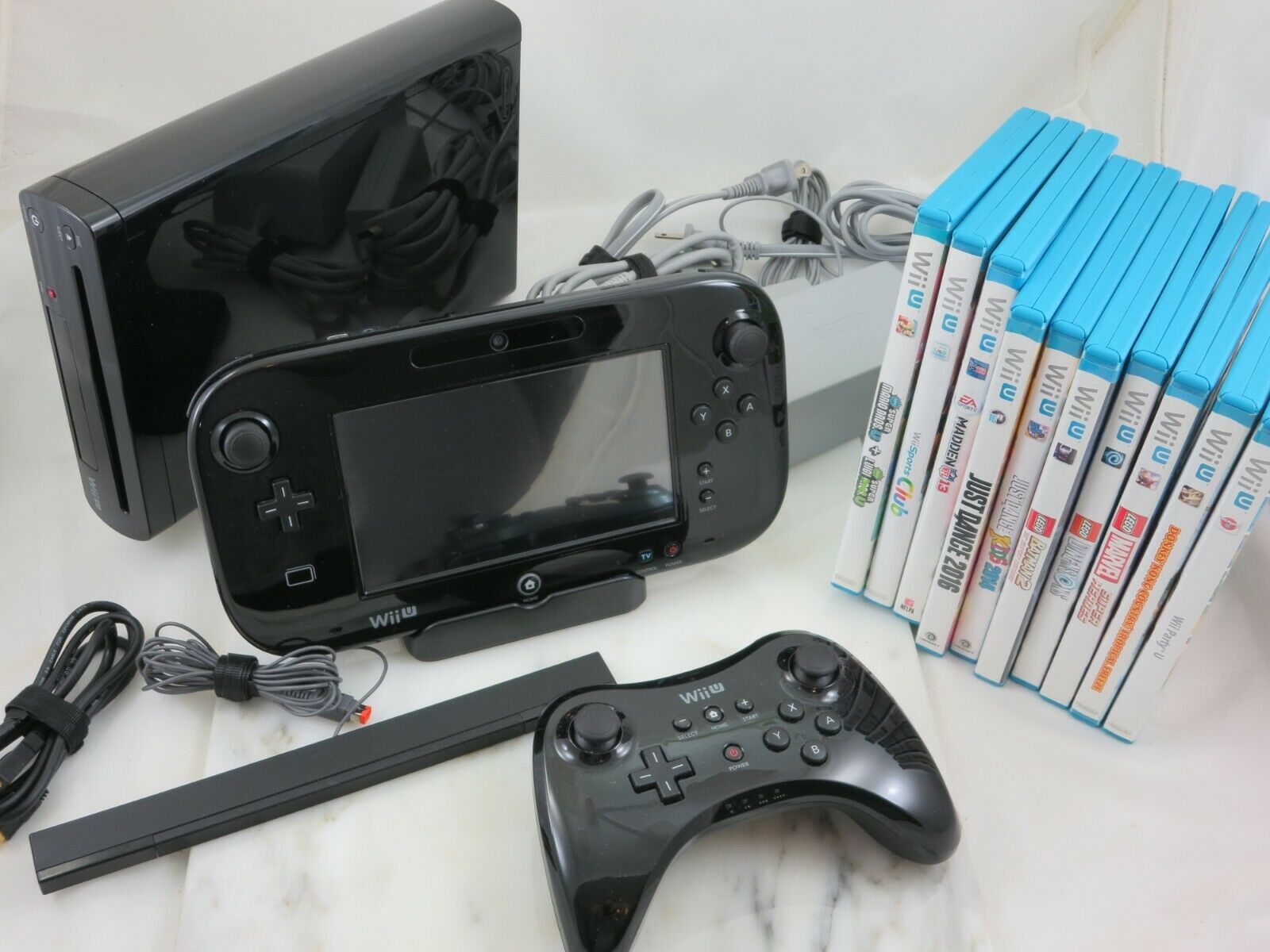 HUGE Nintendo Wii U 32GB Console Bundle LOT + Pro Controller 11 GAMES - GamePad - iCommerce on Web