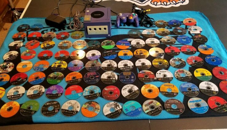 Nintendo GameCube Console HUGE Lot Bundle Crimson MUST SEE!!   X106