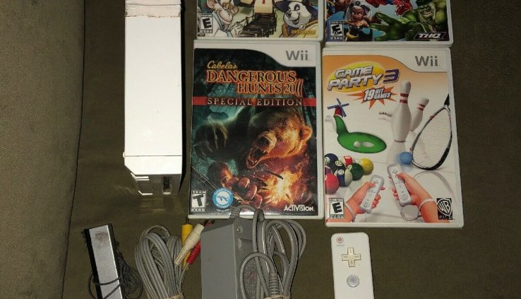 Nintendo Wii Console RVL-001 4 sport bundle