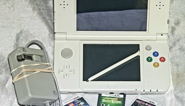 Nintendo Recent 3DS XLSuper Mario White Model 3 Game, Case Bundle