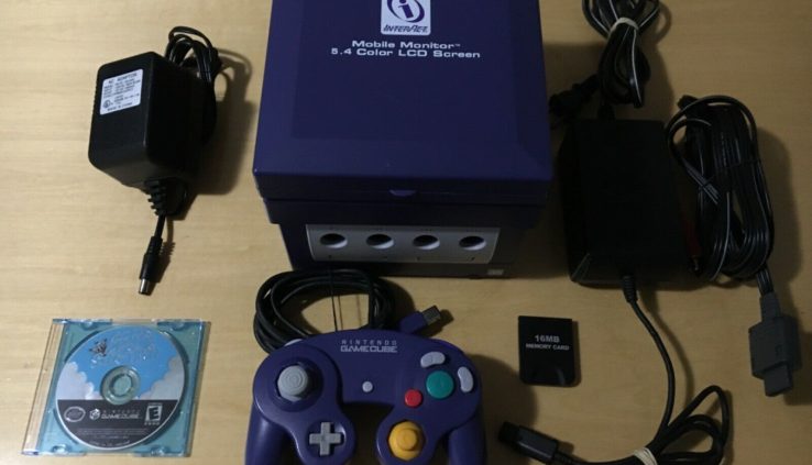 Nintendo Gamecube (Dol-001) Bundle With Camouflage & Big Mario Sunshine Examined