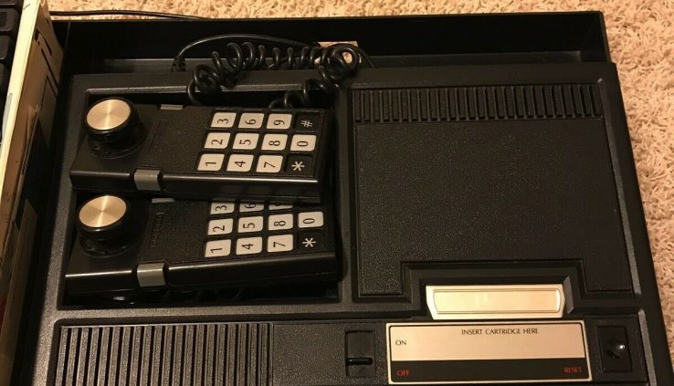 ColecoVision Console – Complete, examined