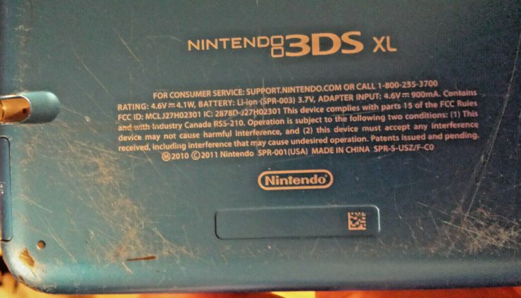 Nintendo 3DS XL Blue/Unlit Handheld