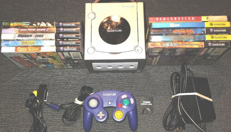 Nintendo GameCube Restricted Edition Silver Console Bundle Kids Lot + 10 GAMES CUBE