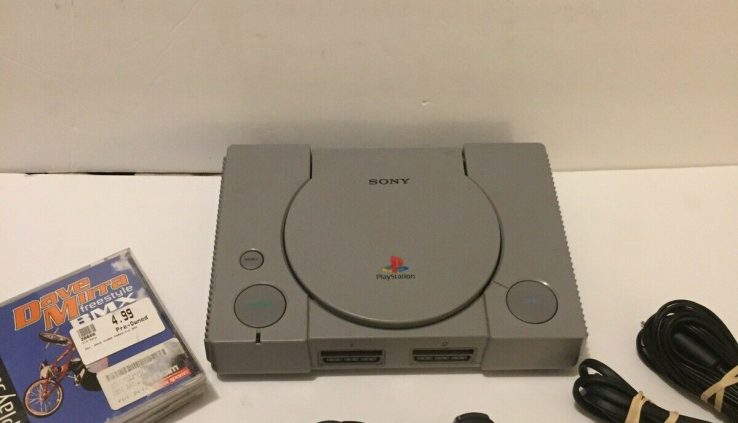 Sony  PS1 PlayStation One Video Sport Console Bundle 4 Video games Controller Tested