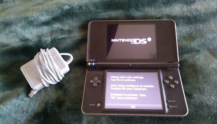 Nintendo DS XL Black