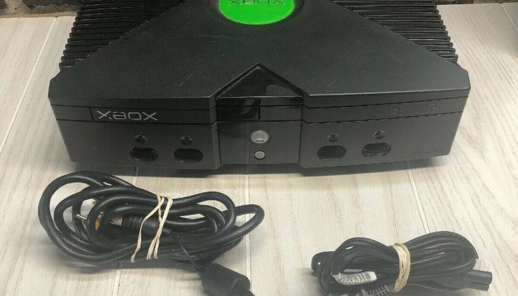 Genuine Microsoft Xbox Console / Cords Examined and Working  C26