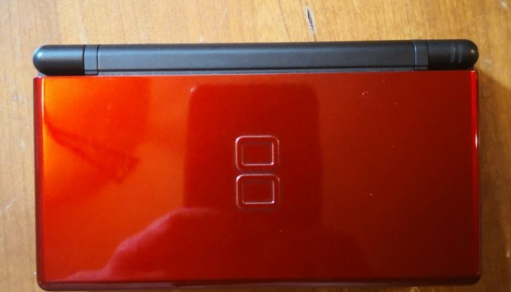 Nintendo DS Lite Crimson Crimson/Dim Handheld Arrangement