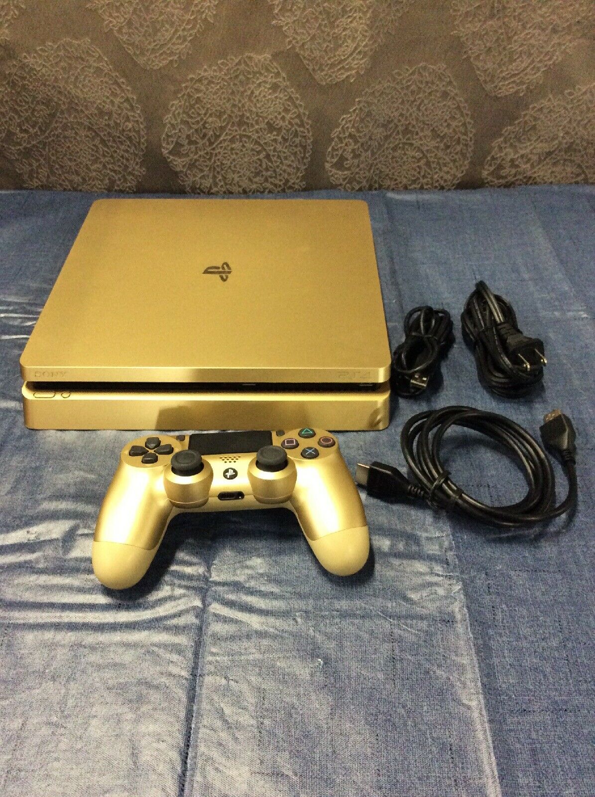 Gold Restricted Edition Sony Playstation4 PS4 CUH-2015B ...