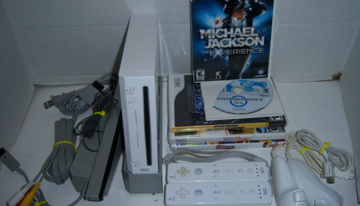 Nintendo Wii Console with Cables, Controllers & 5 Video games (Mario Kart & More)