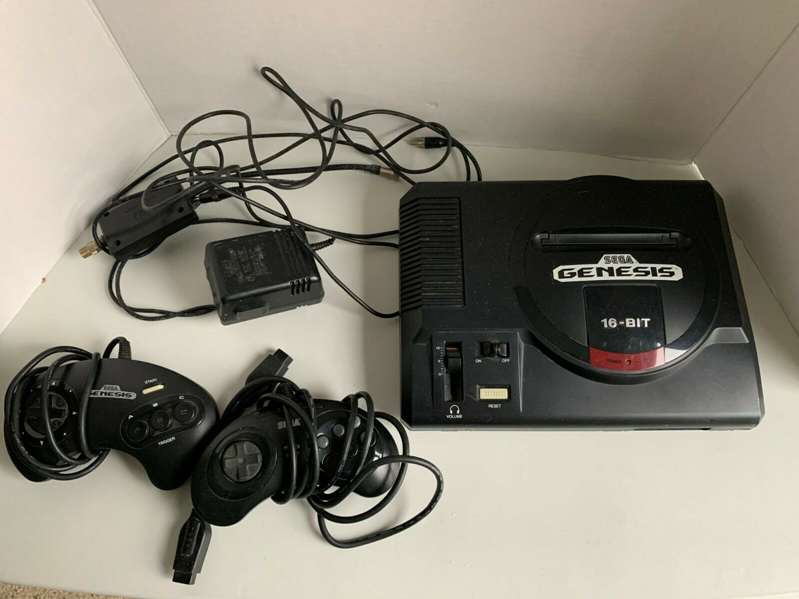 Sega Genesis Console with 2 Controllers USED Examined and Working ...