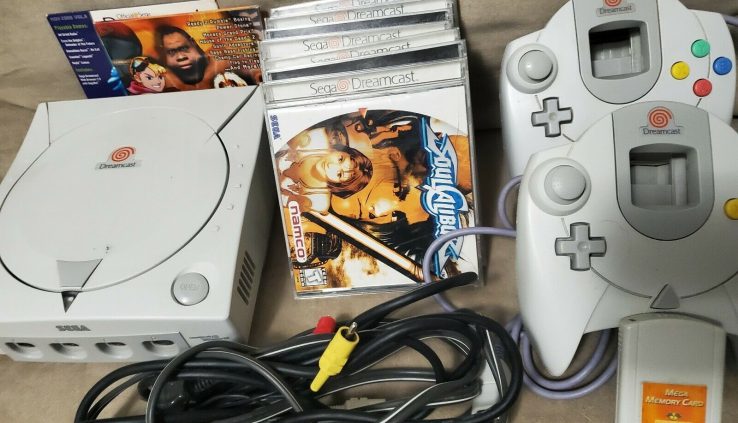 Sega Dreamcast Console Lot NTSC U White with games and controller + memory card