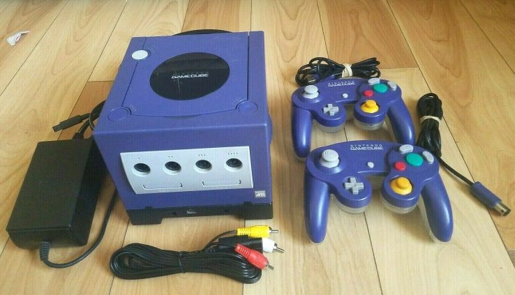 Nintendo GameCube Console DOL-001 Indigo & 2 Controllers DOL-003 Participant DOL-017