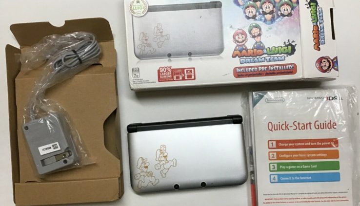 Nintendo 3DS XL “Year of Luigi” in box