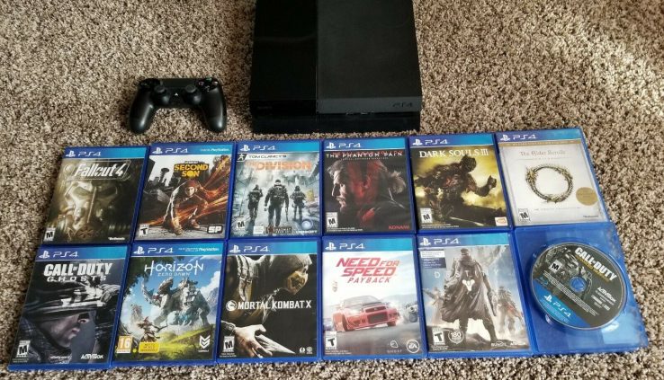 Playstation4 Bundle: PS4 500GB 12 Games Controller Lot WORKING NICE GAMES R607