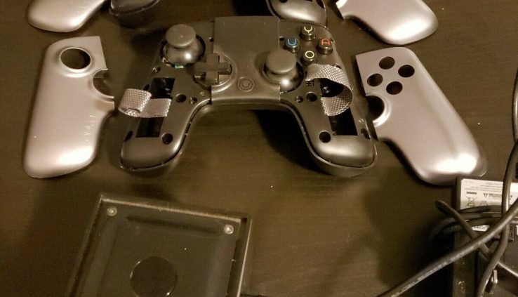 OUYA Silver 8GB Android Video Sport Console Map. 2 Controllers incorporated