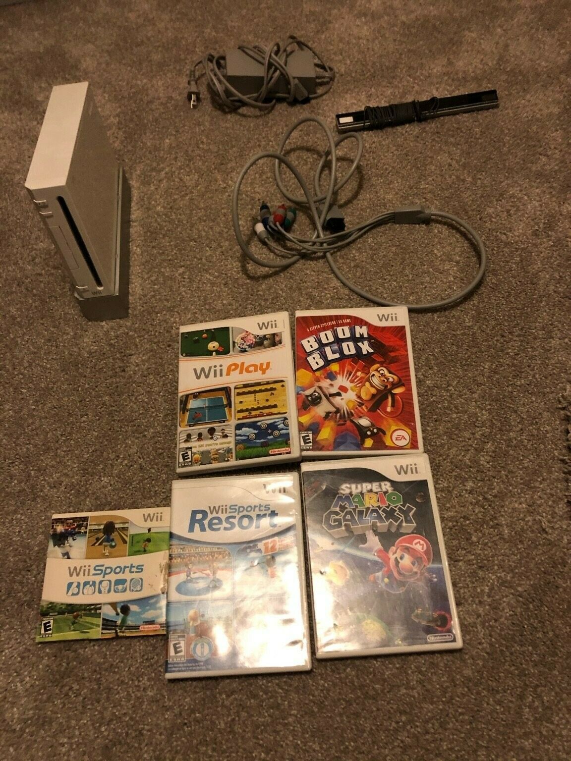 Nintendo Wii Console, Controllers (w/ conditions), Video games, Wii Fit