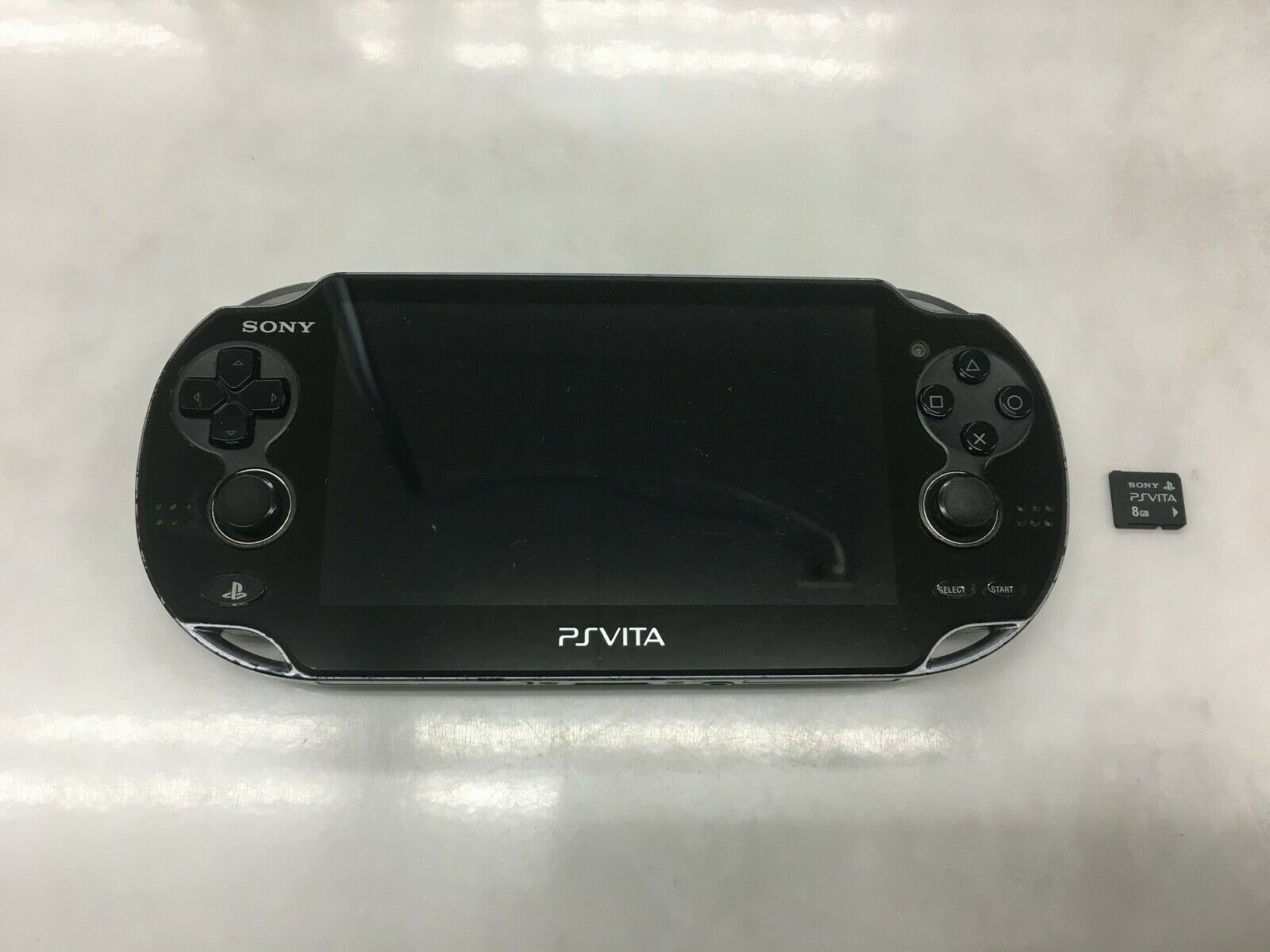 PlayStation Vita PCH-1100 本体＋ソフト＋ケーブル+spbgp44.ru