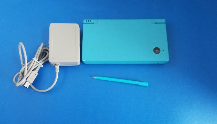 Nintendo DSi Blue Handheld Machine With Charger, Stylus. Examined and works.