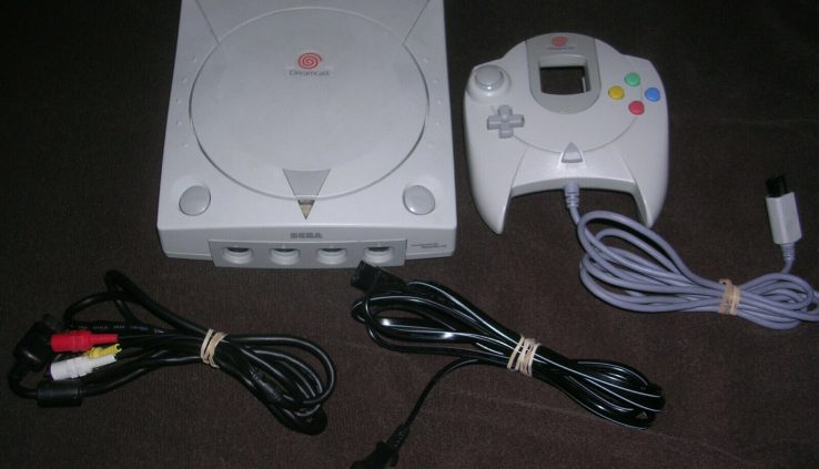 Sega Dreamcast console, controller, energy wire, AV cords, works dazzling