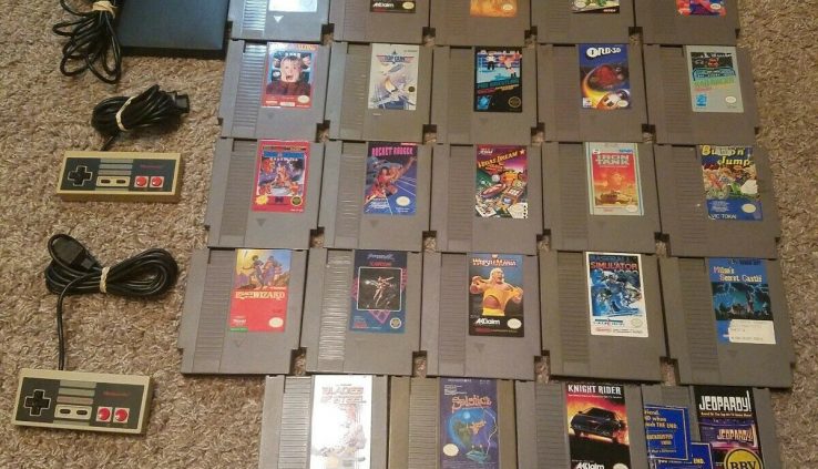 Normal NES  Nintendo Entertainment Plan Bundle w/ 25 Games 2 Controls Zap!!