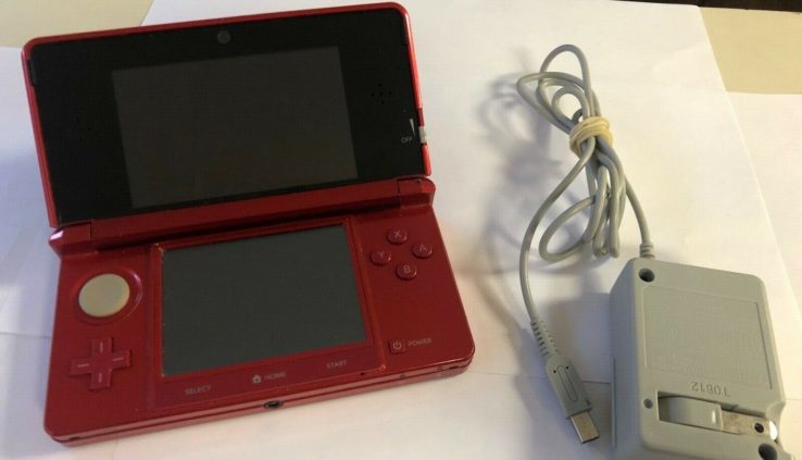 Nintendo 3DS Handheld System – Flame Crimson