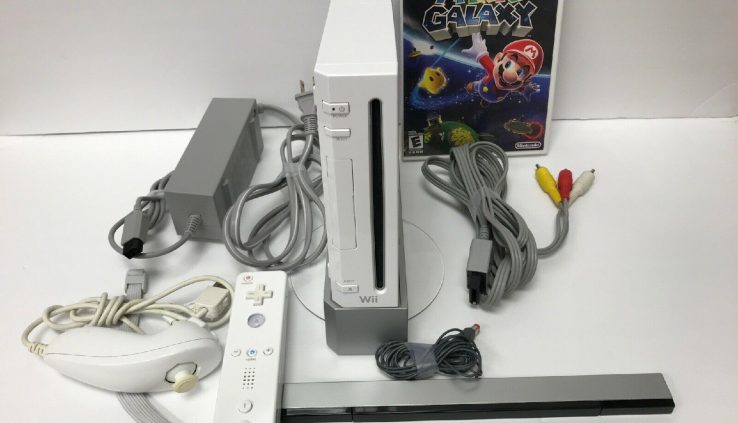 Nintendo Wii Console White RVL-001 Gamecube appropriate + Spacious mario galaxy