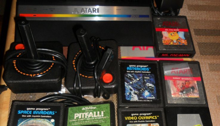 Atari 2600 Jr. Model w/2AControllers,RFU+PowerSupply+,8Games+, TESTED! NICE!