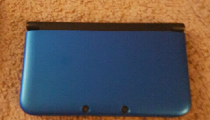 DEFECTIVE Nintendo 3DS XL Blue with case – PLEASE READ