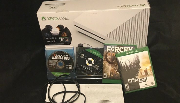 Microsoft Xbox One s Console WITH 4 GAMES + Box + Wired Controller