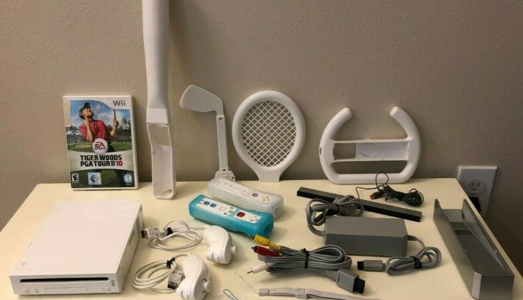 Nintendo Wii Console Bundle – 2 sets controllers and so much others.TESTED_Free S