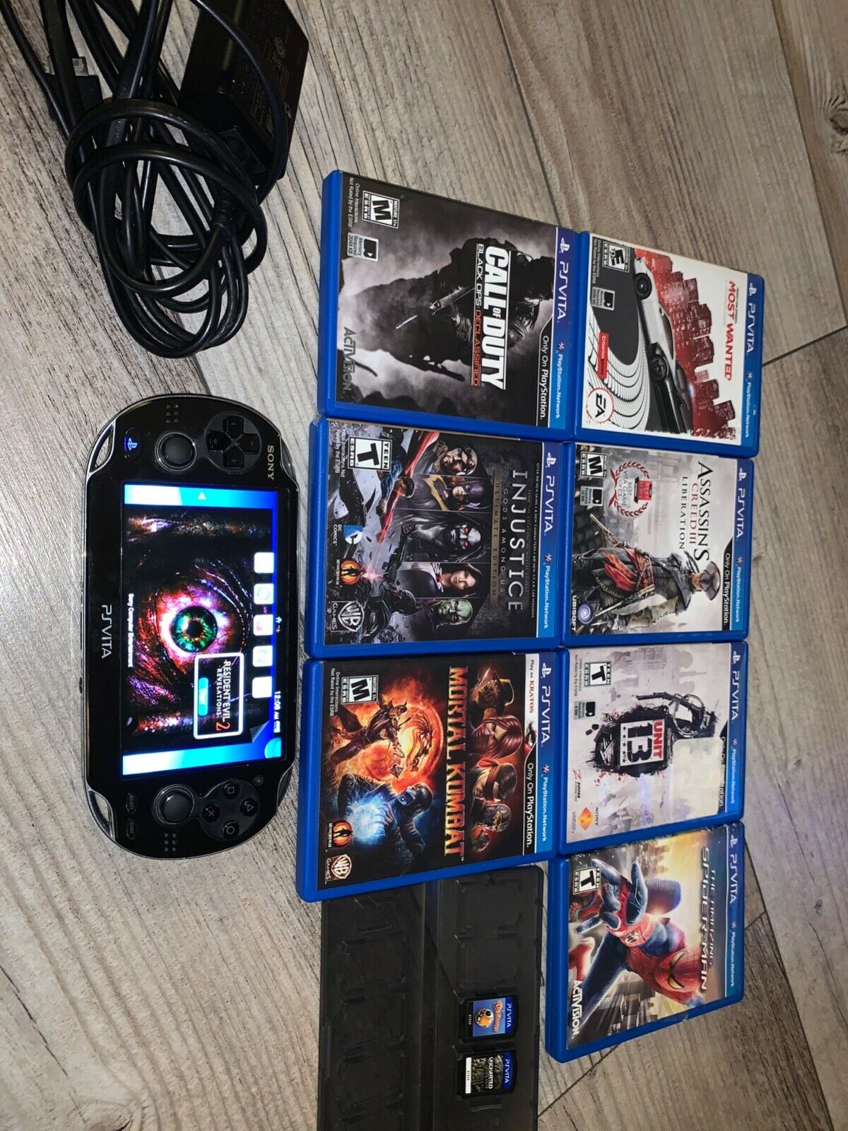 PlayStation Vita - 【美品】PS vita pch-1000 充電ケーブル&地球防衛