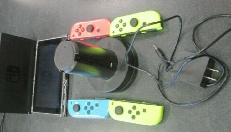 Nintendo Swap Console w/ Extra Joycons and Insignia Joycon Charging Region