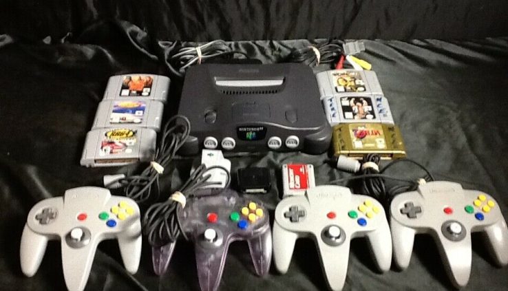 Nintendo N64 Bundle – 4 Controllers – 6 Games – Rumble Pack – Jumper – Memory