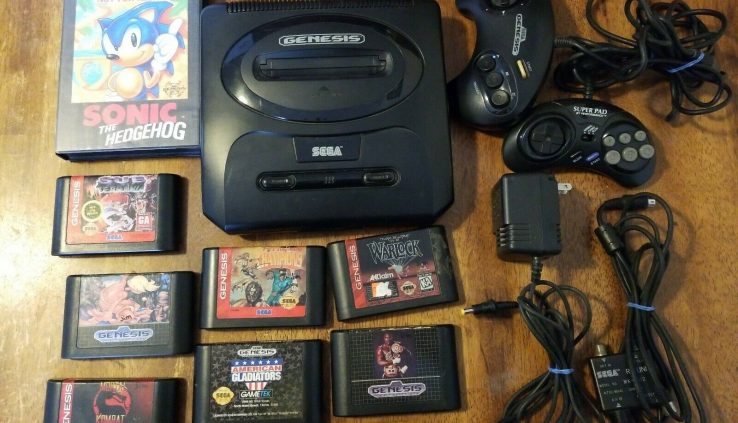 Sega Genesis Console (Mannequin 2)Lot Of 8 Game+2 controllers*Tested